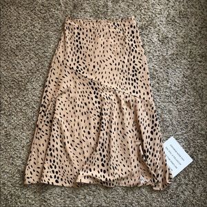 Chicwish Leopard Midi Skirt - Medium